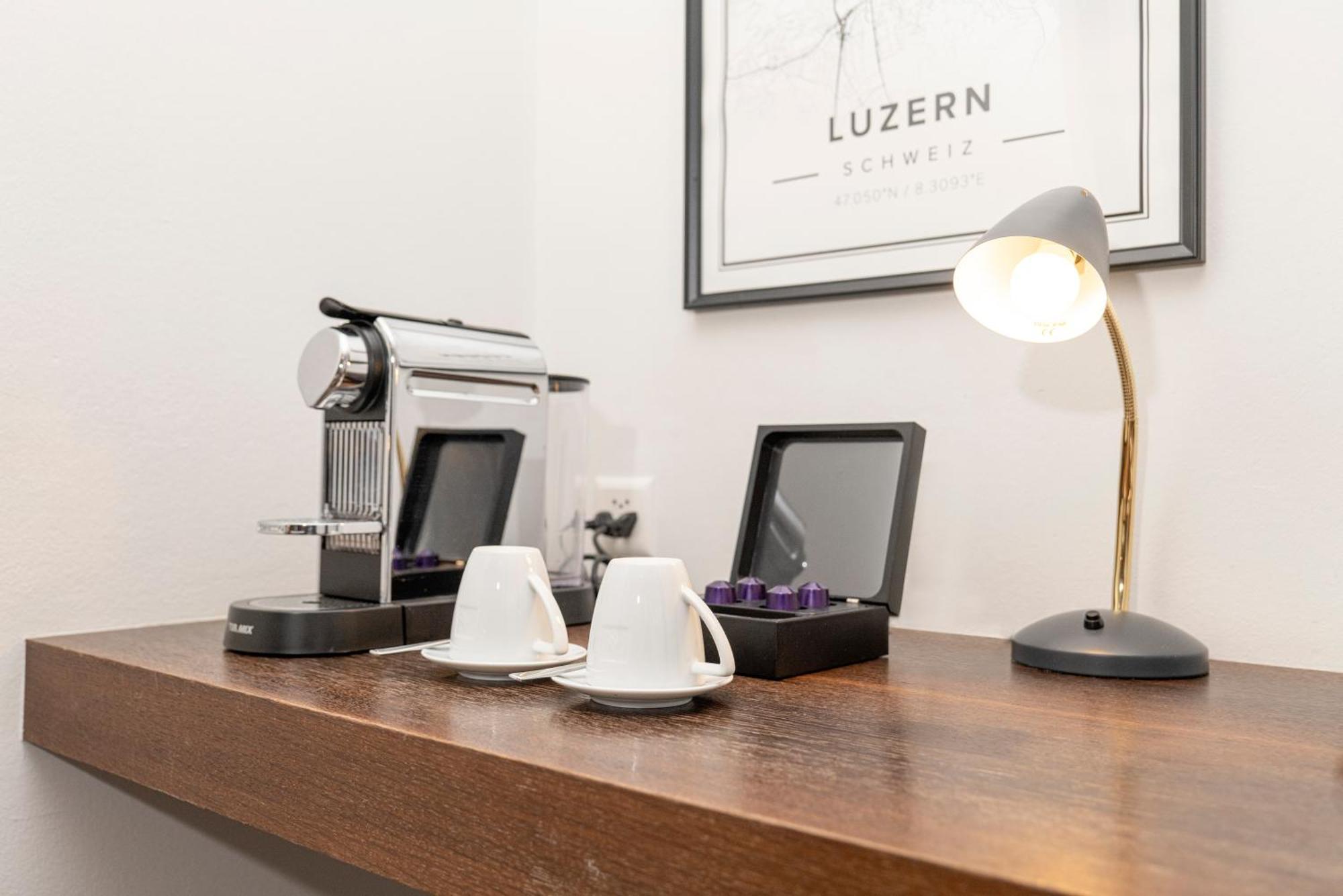 Boutique Hotel Weisses Kreuz - Adult Only Hotel Lucerne Ngoại thất bức ảnh